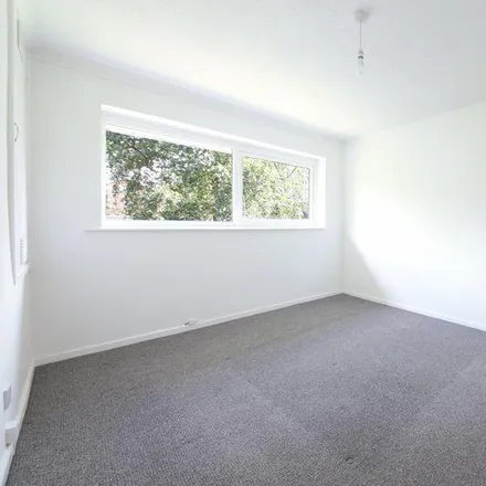 Image 3 - 6, 8 Pippits Row, Runcorn, WA7 3HP, United Kingdom - Apartment for rent