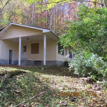 Image 2 - 119 Carroll Road, Harlan County, KY 40854, USA - House for sale