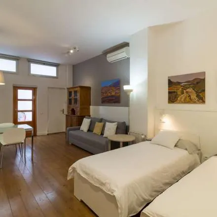 Rent this 1 bed apartment on Carrer de Ramon Batlle in 6, 08030 Barcelona