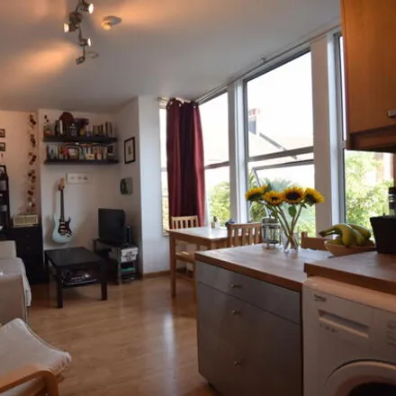 Buy this 1 bed apartment on Chatsworth Road in Brighton, BN1 5DB