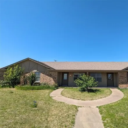 Buy this 6 bed house on 1203 North Nolan River Road in Cleburne, TX 76033