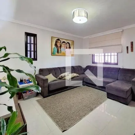 Rent this 3 bed house on Rua Jornalista Mário Dutra in Maravista, Niterói - RJ