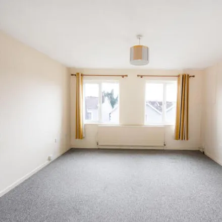 Image 2 - The Gloucester Old Spot, 138-140 Kellaway Avenue, Bristol, BS6 7YQ, United Kingdom - Apartment for sale