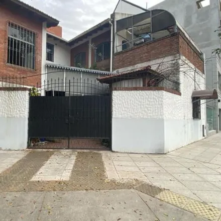 Buy this 3 bed house on Desaguadero 3817 in Villa Devoto, Buenos Aires