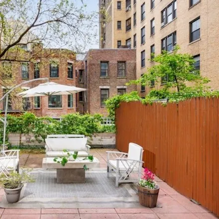 Buy this studio townhouse on Japanese Friends Academy in 310 West 103rd Street, New York