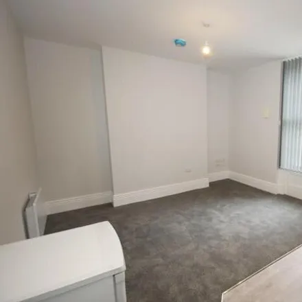 Image 3 - The Harley, 334 Glossop Road, Saint George's, Sheffield, S10 2HW, United Kingdom - Apartment for rent