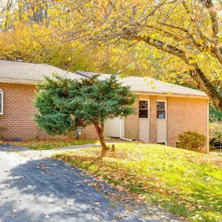 Image 3 - 2305 Sugarcone Road, Towson, MD 21209, USA - House for sale