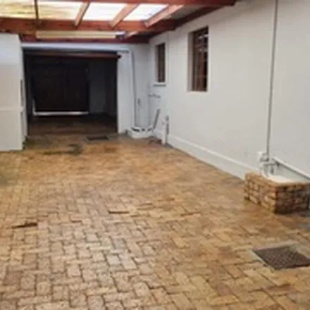 Rent this 3 bed apartment on Kromboom Road in Cape Town Ward 60, Cape Town