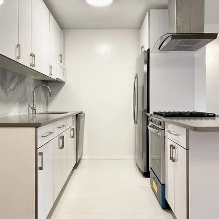 Rent this 3 bed apartment on 615 Kosciuszko Street in New York, NY 11221