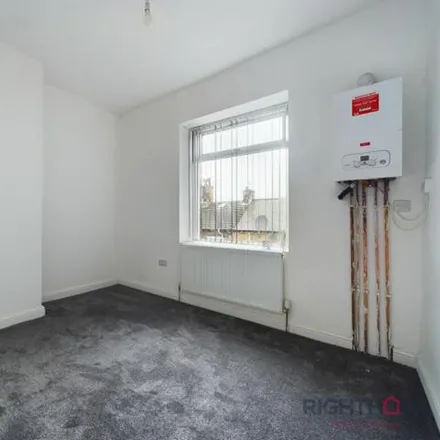 Image 7 - Vivian Place, Bradford, BD7 3PJ, United Kingdom - Townhouse for rent