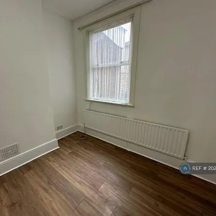 Image 5 - 168 Woolwich Road, London, SE7 7RB, United Kingdom - Apartment for rent