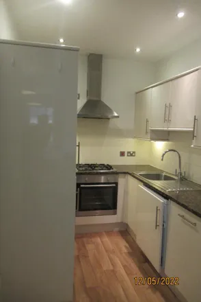 Rent this 2 bed apartment on Headingley Lane in Leeds, LS6 2AT