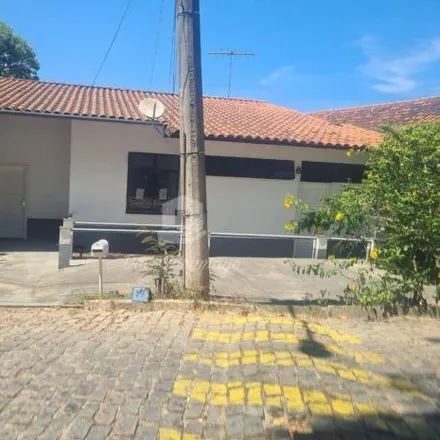 Buy this 3 bed house on Rua Desembargador R de Souza in Serra Grande, Niterói - RJ