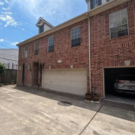 Rent this 3 bed townhouse on unnamed road in Houston, TX 77057
