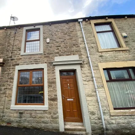 Image 2 - Lightbown Street, Darwen, BB3 0DY, United Kingdom - Townhouse for rent