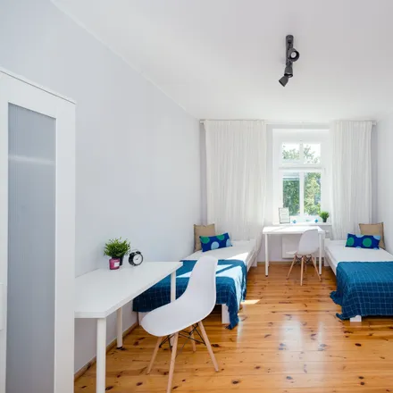 Rent this 7 bed room on Partyzantów 27 in 80-254 Gdansk, Poland