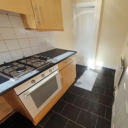 Image 3 - Clay Street, Fountainhead, HX1 4RW, United Kingdom - Townhouse for rent