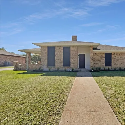 Buy this 3 bed house on 3814 Westview Drive in Rowlett, TX 75088