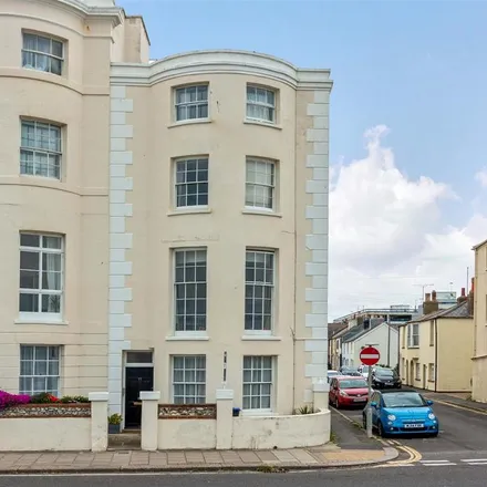 Image 1 - J. B's, New Street, Worthing, BN11 3BT, United Kingdom - Apartment for rent