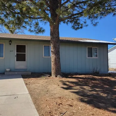 Image 2 - 637 North Welton Avenue, Walsenburg, CO 81089, USA - House for sale