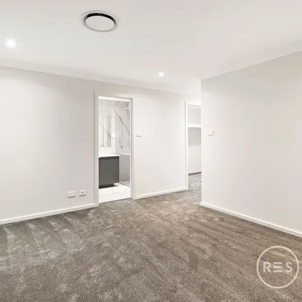 Image 3 - Shore Street, Warwick Farm NSW 2170, Australia - Apartment for rent