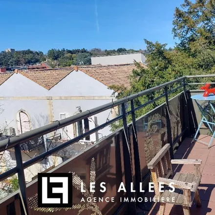 Rent this 3 bed apartment on 92 Rue Pierre Julien in 26200 Montélimar, France