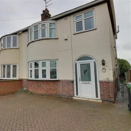 Rent this 3 bed duplex on Southfields Drive in Peterborough, PE2 8PR