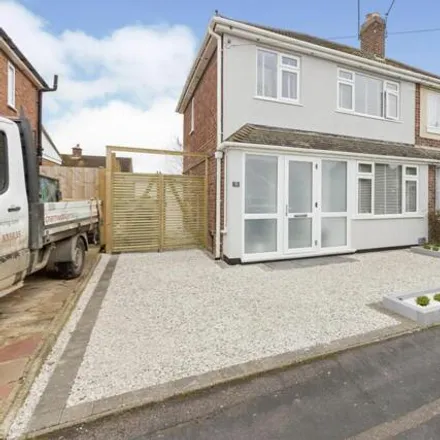 Buy this 3 bed duplex on Mowbray Drive in Syston, LE7 2EU