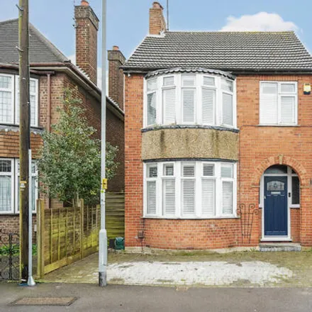 Buy this 3 bed house on Borough Road in Dunstable, LU5 4DA