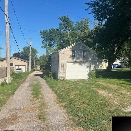 Image 2 - 285 Locust St, Springfield, Nebraska, 68059 - House for sale
