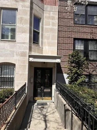 Rent this 1 bed condo on 286 Beacon Street in Boston, MA 02116