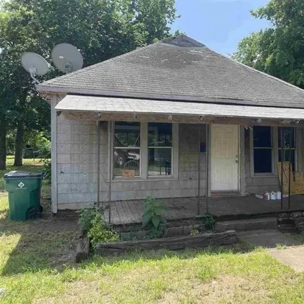 Buy this 2 bed house on 226 East Washington Avenue in Walters, Cotton County