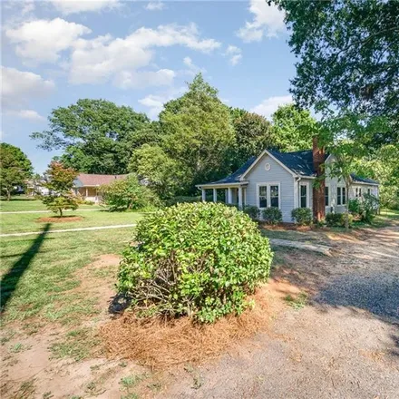 Image 2 - 63 Brookwood Avenue Northwest, Wil-Mar Park, Concord, NC 28025, USA - House for sale
