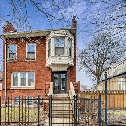 Image 1 - 1926 North Kimball Avenue, Chicago, IL 60659, USA - House for sale