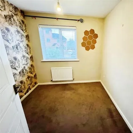 Image 7 - Rugeley Close, Tipton, DY4 9TG, United Kingdom - Townhouse for sale
