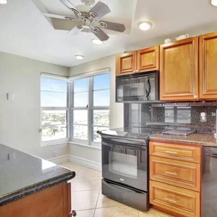 Image 3 - 1024 Hillsboro Mile, Hillsboro Beach, Broward County, FL 33062, USA - Condo for sale