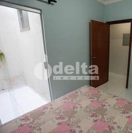 Buy this 3 bed house on Avenida Jaime Ribeiro da Luz in Segismundo Pereira, Uberlândia - MG