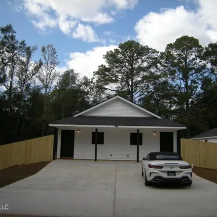 Buy this 6 bed house on 763 Cypress Lane in Picayune, MS 39466