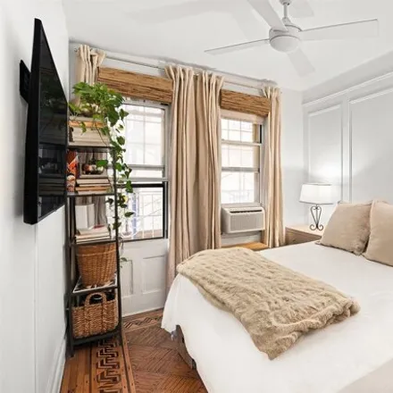 Image 5 - 153 West 12th Street, New York, NY 10011, USA - Apartment for sale
