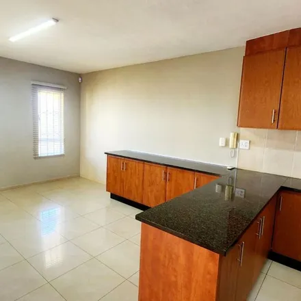 Image 7 - Sikhuni Close, Mount Edgecombe, KwaZulu-Natal, 4019, South Africa - Apartment for rent