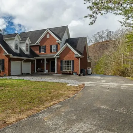 Buy this 5 bed house on 639 Meadow Lark St in Weber City, Virginia