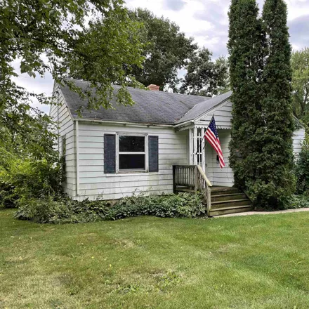 Buy this 2 bed house on 827 West South Street in Stoughton, WI 53589