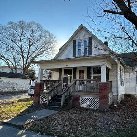 Buy this 2 bed house on 868 Easton Street in Chillicothe, MO 64601