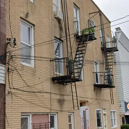 Image 3 - Tropicana, Franklin Street, Jersey City, NJ 07307, USA - Apartment for rent