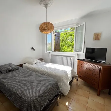 Rent this 3 bed house on 13600 La Ciotat