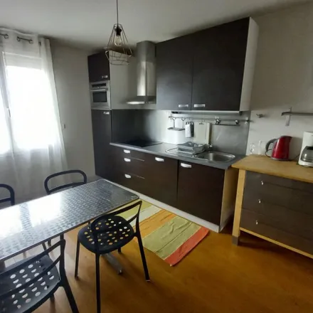 Rent this 2 bed apartment on 124 Rue des Fontaines in 31300 Toulouse, France