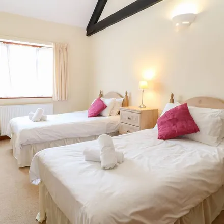 Rent this 2 bed duplex on Wood Norton in NR20 5BG, United Kingdom