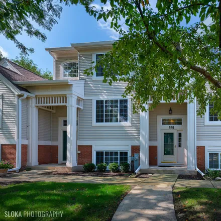 Image 1 - 551 Cary Woods Circle, Cary, IL 60013, USA - Townhouse for sale