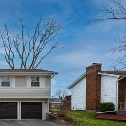 Buy this 3 bed house on 1833 Kingston Lane in Schaumburg, IL 60193
