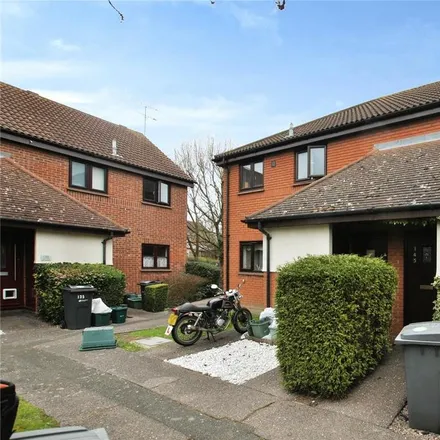Image 1 - Pollards Green, Chelmsford, CM2 6UQ, United Kingdom - Apartment for rent